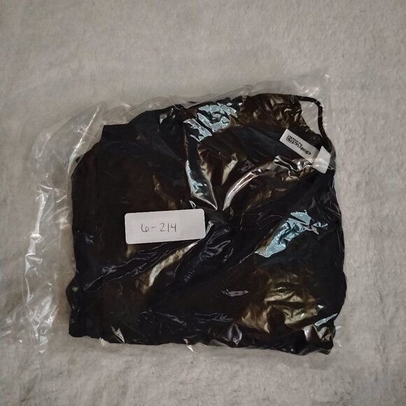 District Threads Lightweight Pullover - Picture 5 of 5